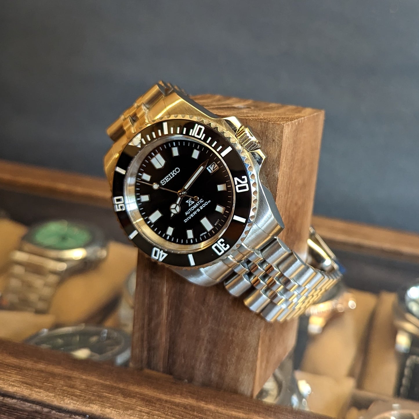 Classic Submariner With Splash of Seiko Style - PS Watch Mods