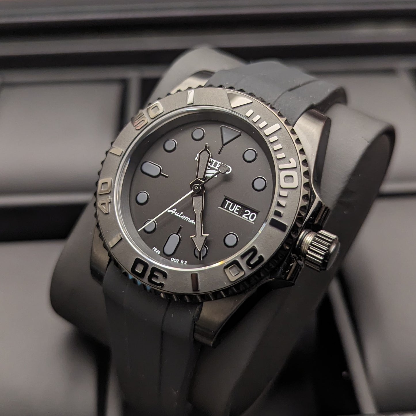 Black Venom 02 – Day Date Seiko Mod