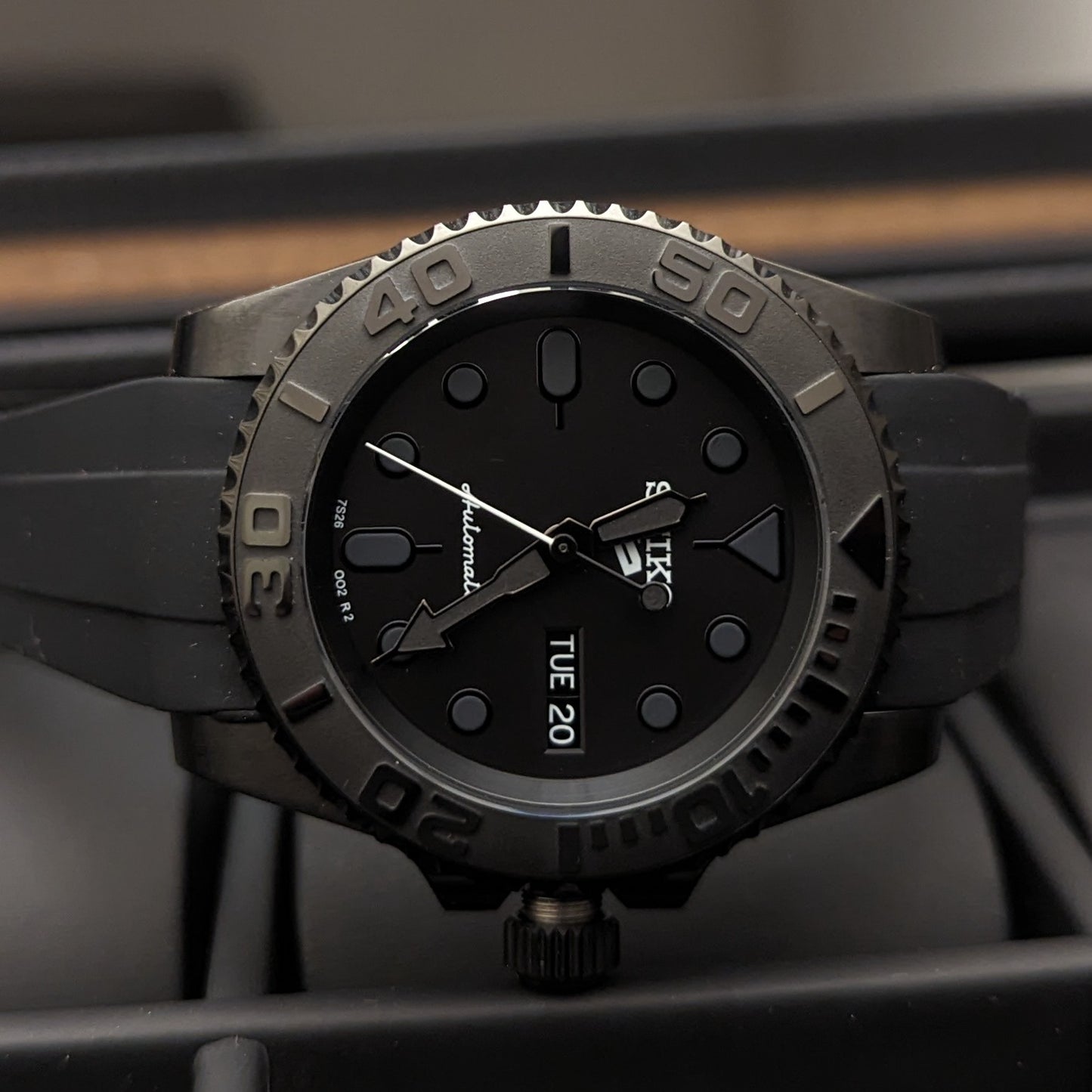 Black Venom 02 – Day Date Seiko Mod
