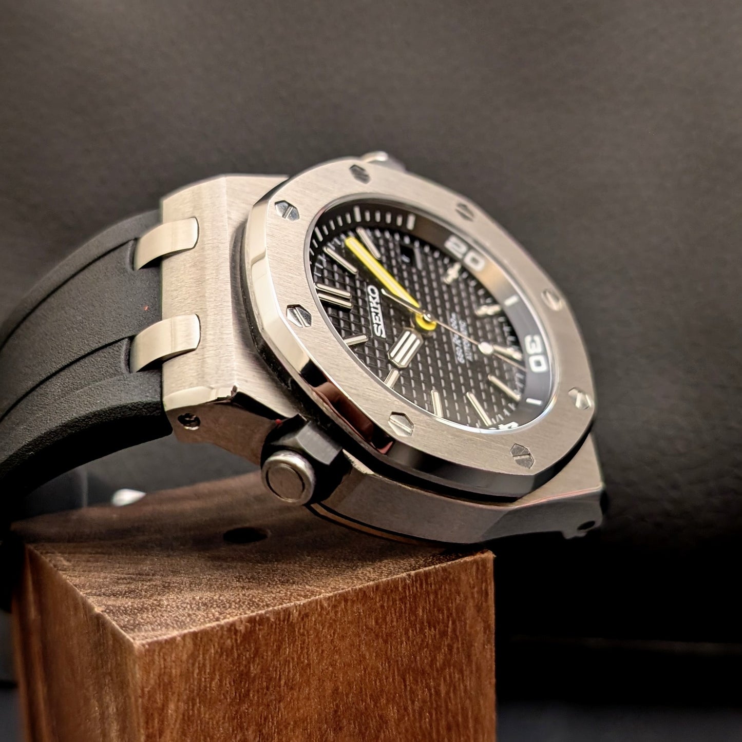 SeikOak Offshore Diver Homage - PS Watch Mods