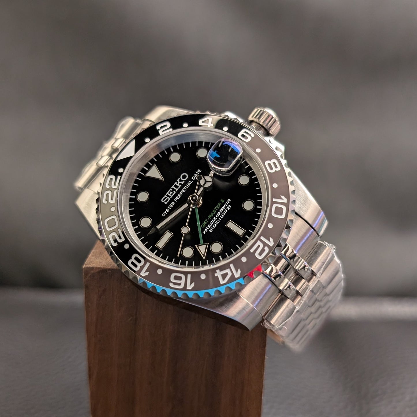 Bruce Wayne - GMT Master-ii Homage 2024 Model - PS Watch Mods
