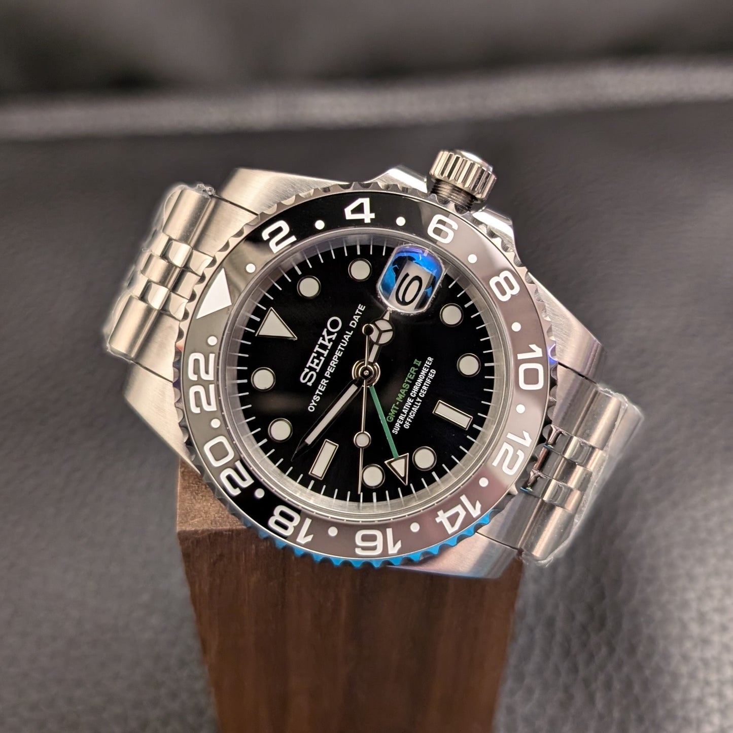 Bruce Wayne - GMT Master-ii Homage 2024 Model - PS Watch Mods