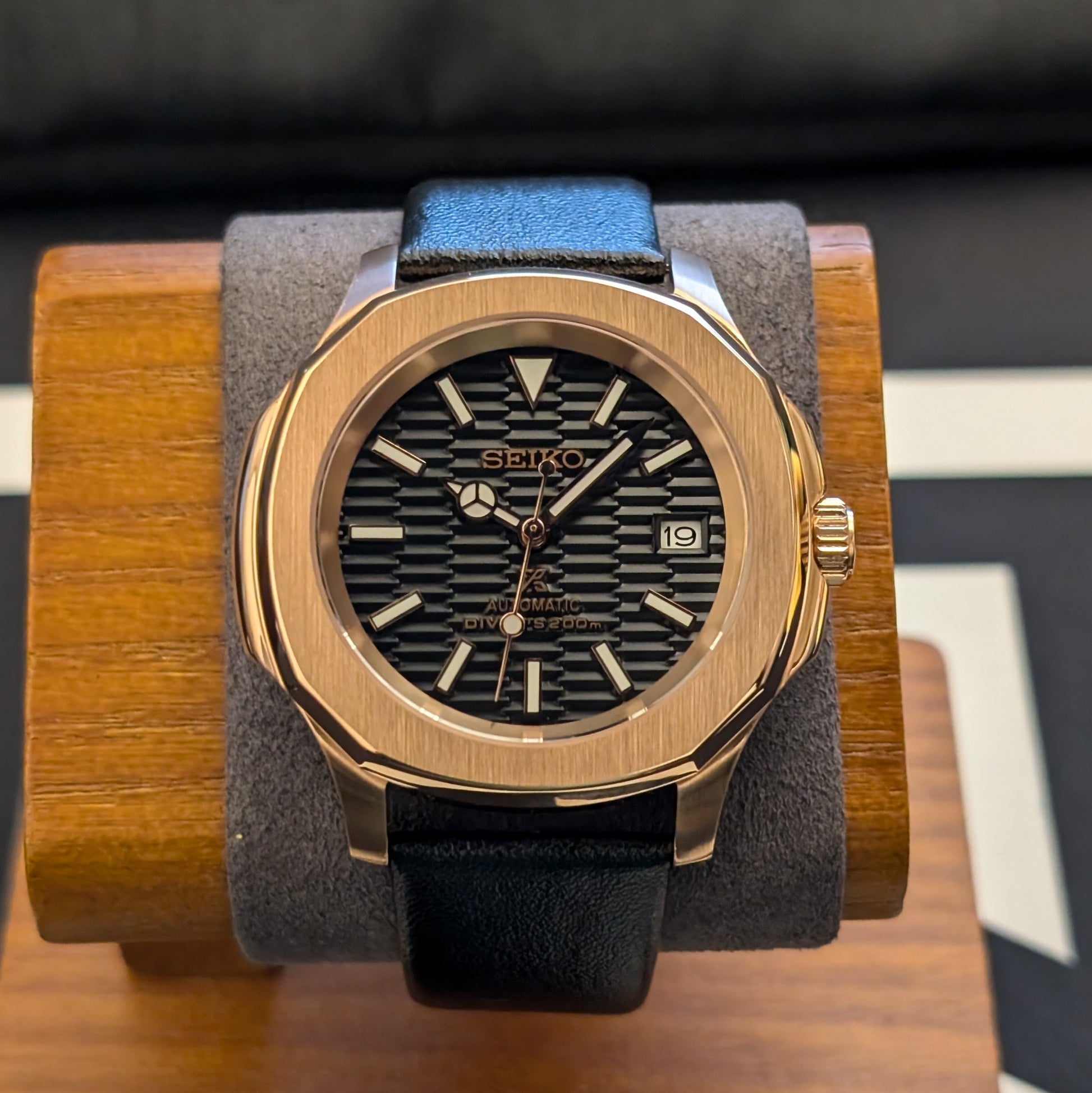 SeikoNaut Rose Gold Custom Mod - PS Watch Mods