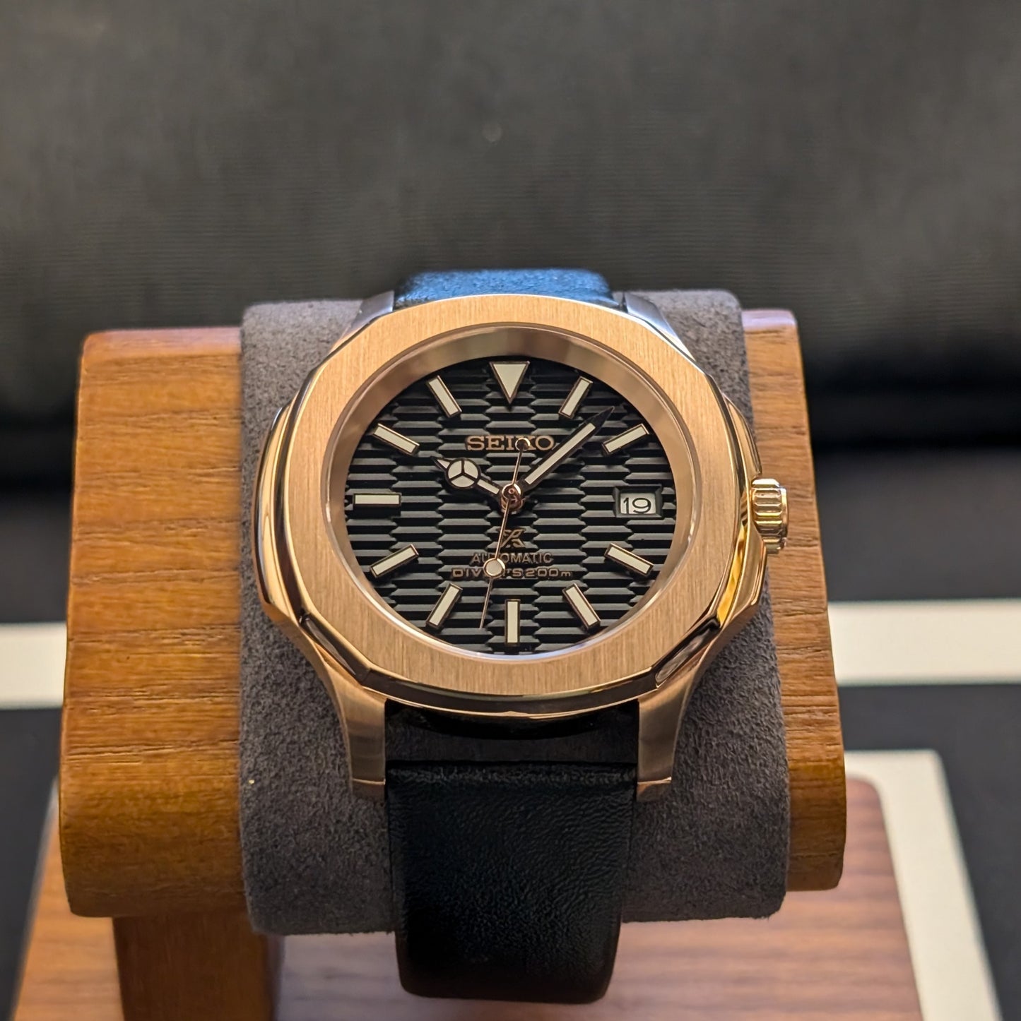 SeikoNaut Rose Gold Custom Mod - PS Watch Mods