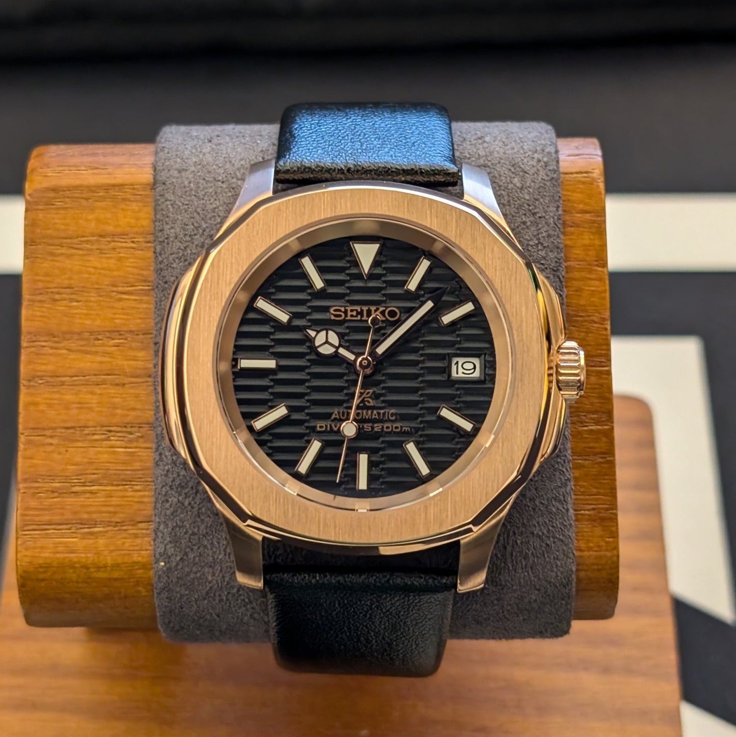 SeikoNaut Rose Gold Custom Mod - PS Watch Mods