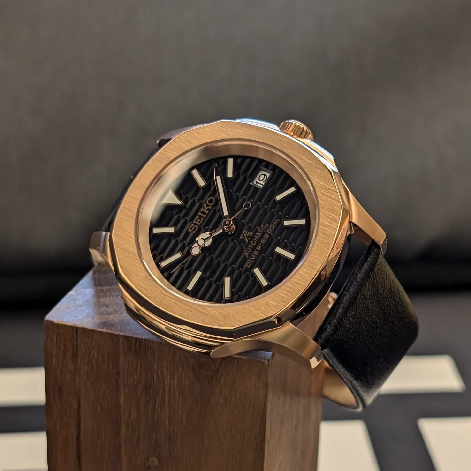 SeikoNaut Rose Gold Custom Mod - PS Watch Mods