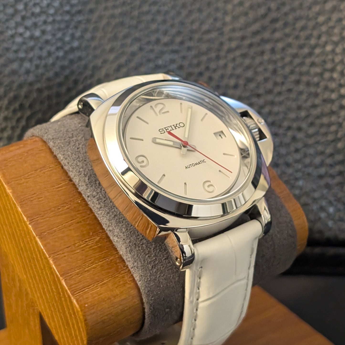 Luminor Arctic White – Custom Seiko Mod