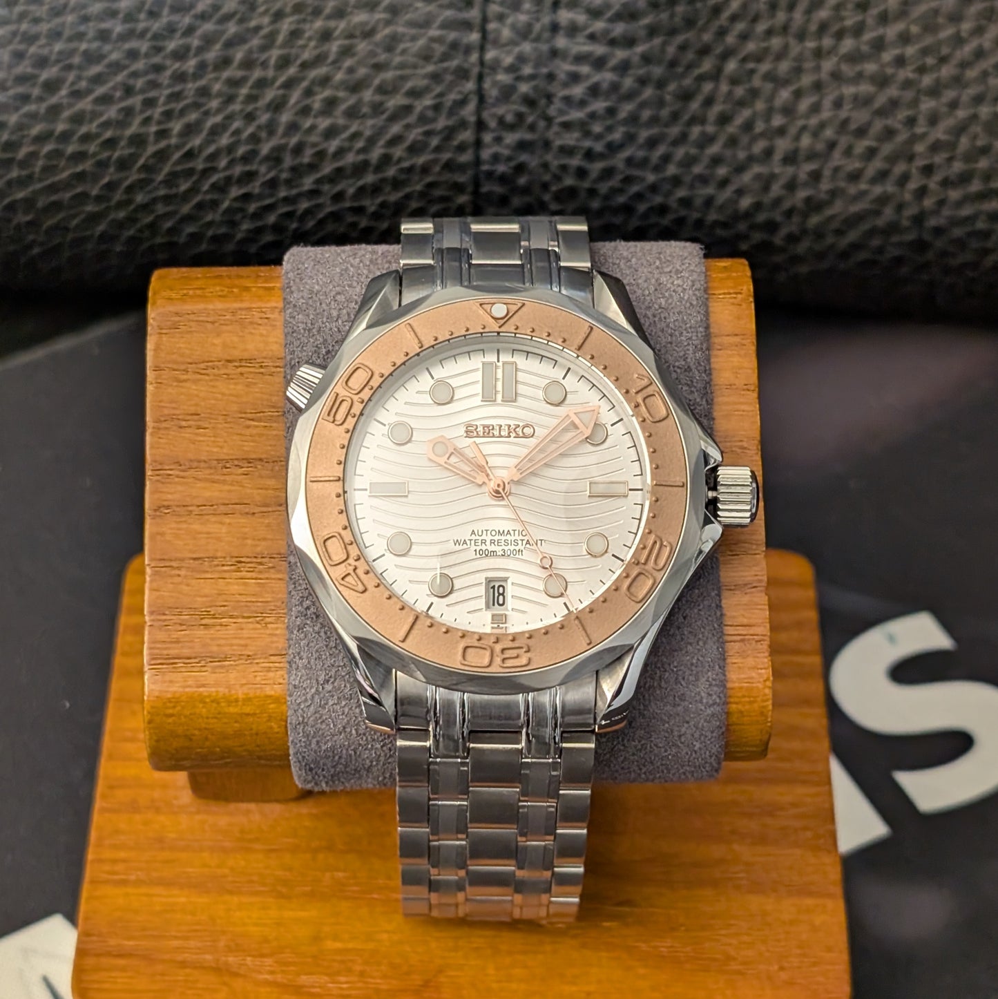 Seamaster 300 Homage - Rose Mist