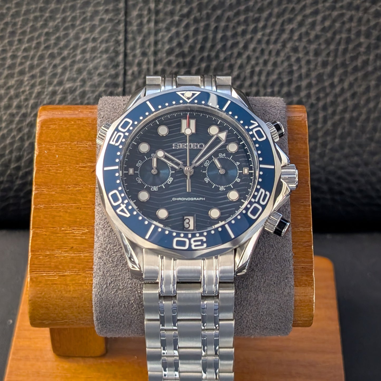 Seamaster 300 Casino Royale – Chronograph Tribute