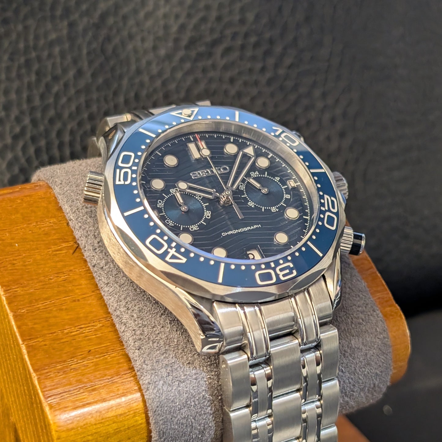 Seamaster 300 Casino Royale – Chronograph Tribute
