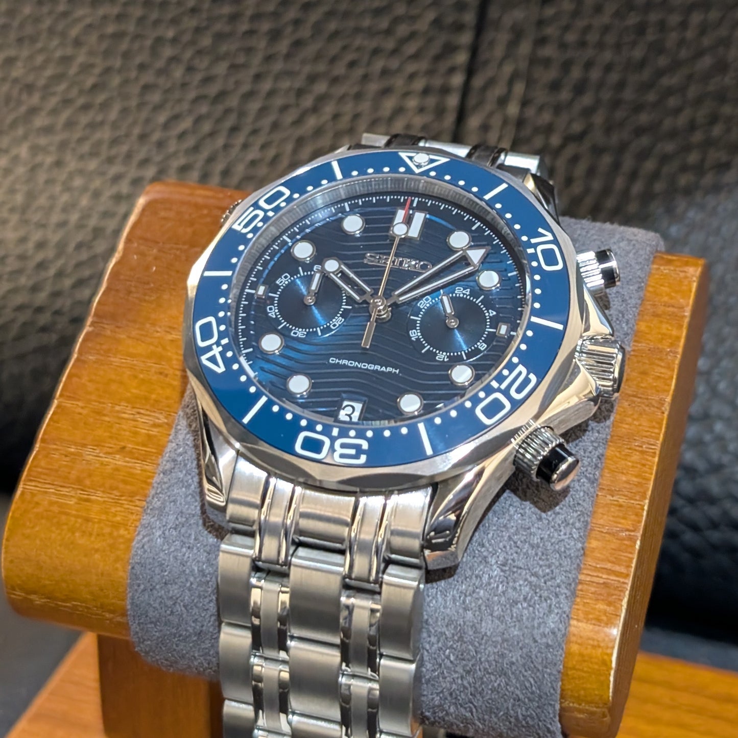 Seamaster 300 Casino Royale – Chronograph Tribute