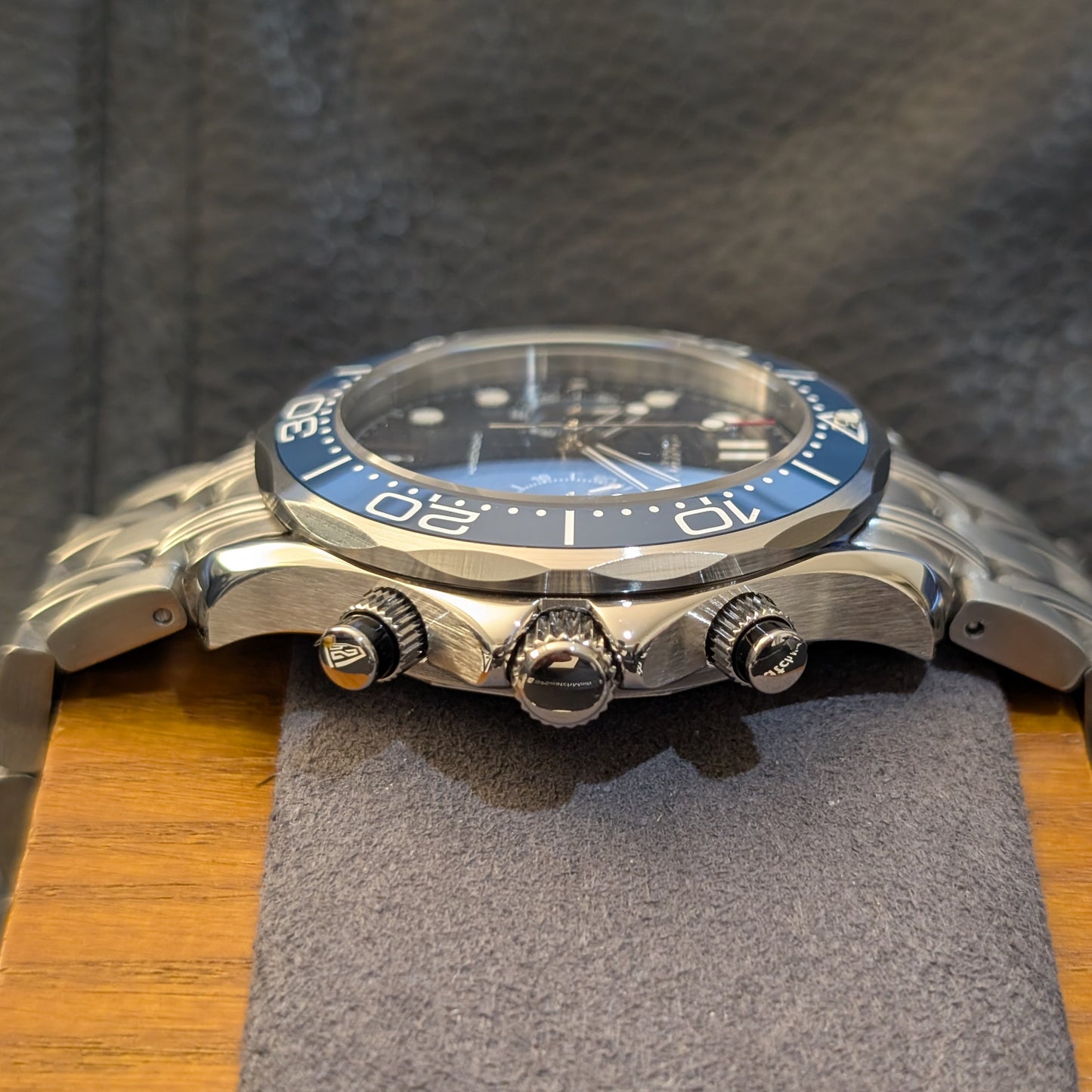 Seamaster 300 Seiko Mod James Bond Tribut