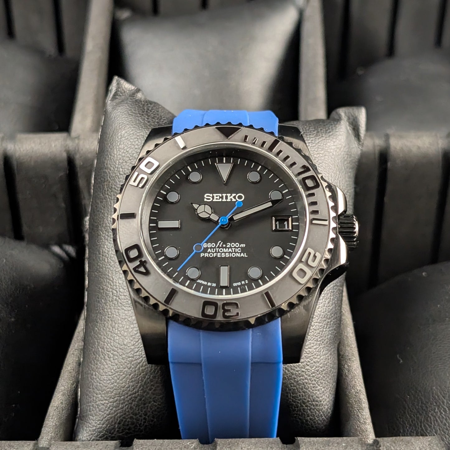 Dark Knight Blueline – Automatic Seiko Mod