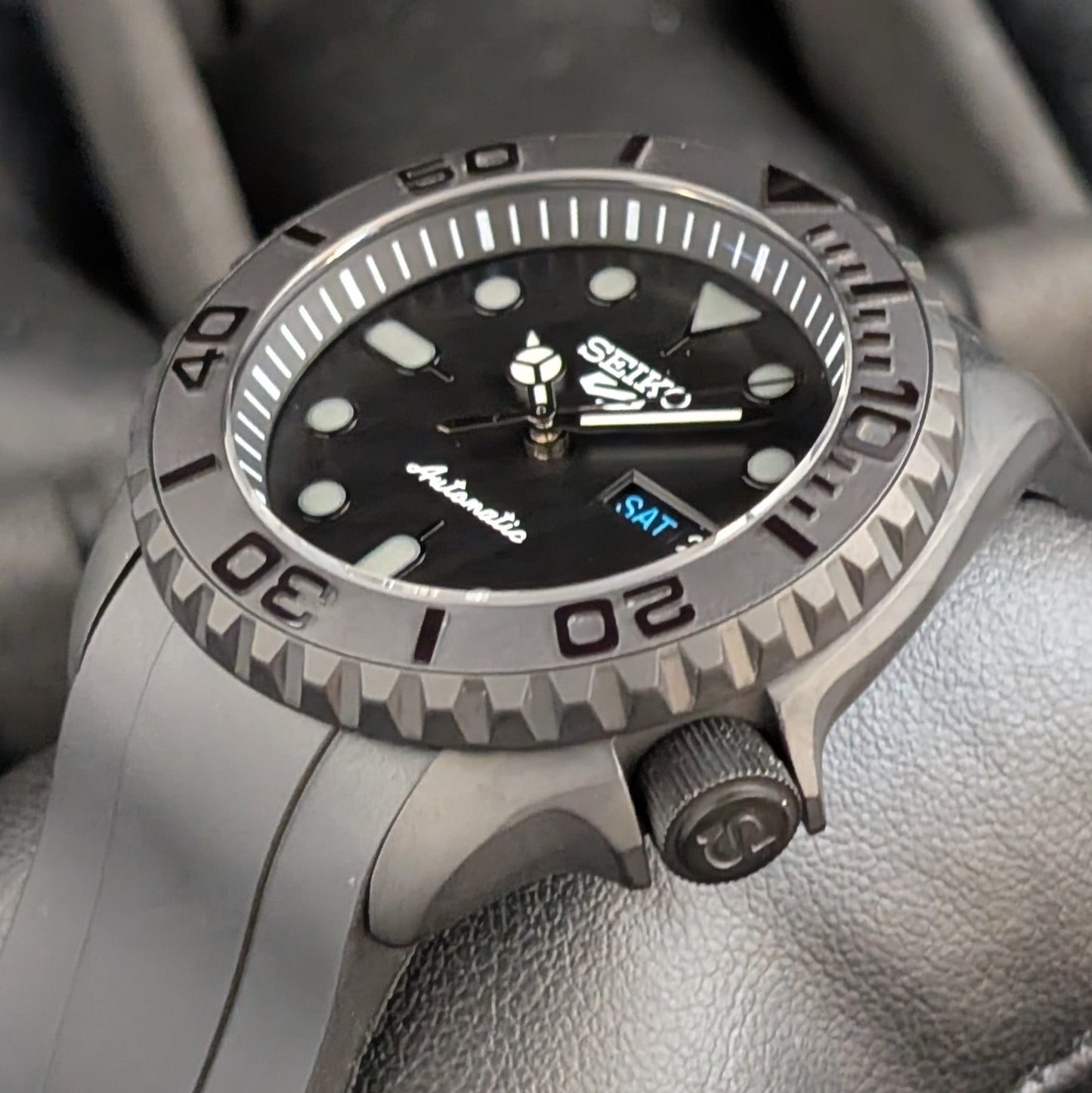 Stealth SKX Seiko Custom Mod