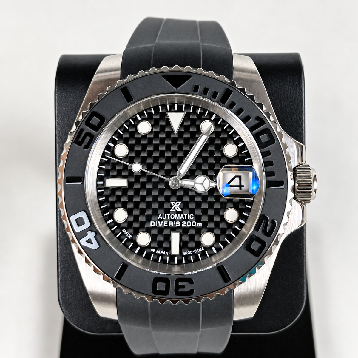 Yachty Stealth Carbon