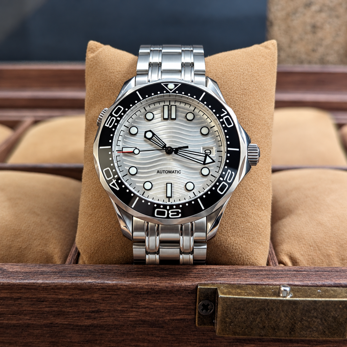 Seamaster - White Ocean