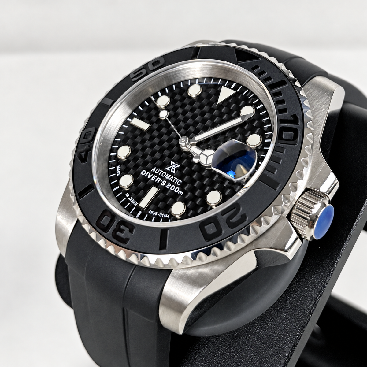 Yachty Stealth Carbon