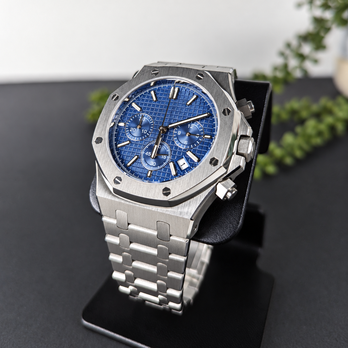Octavia - Blue Chrono