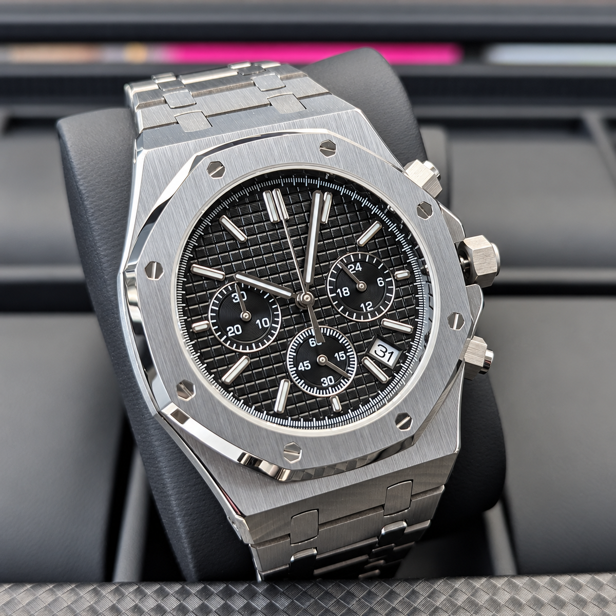 Octavia Chronograph Black
