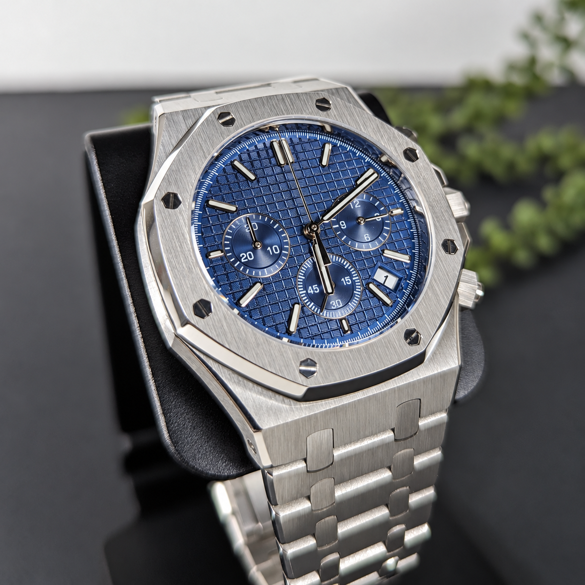 Octavia - Blue Chrono