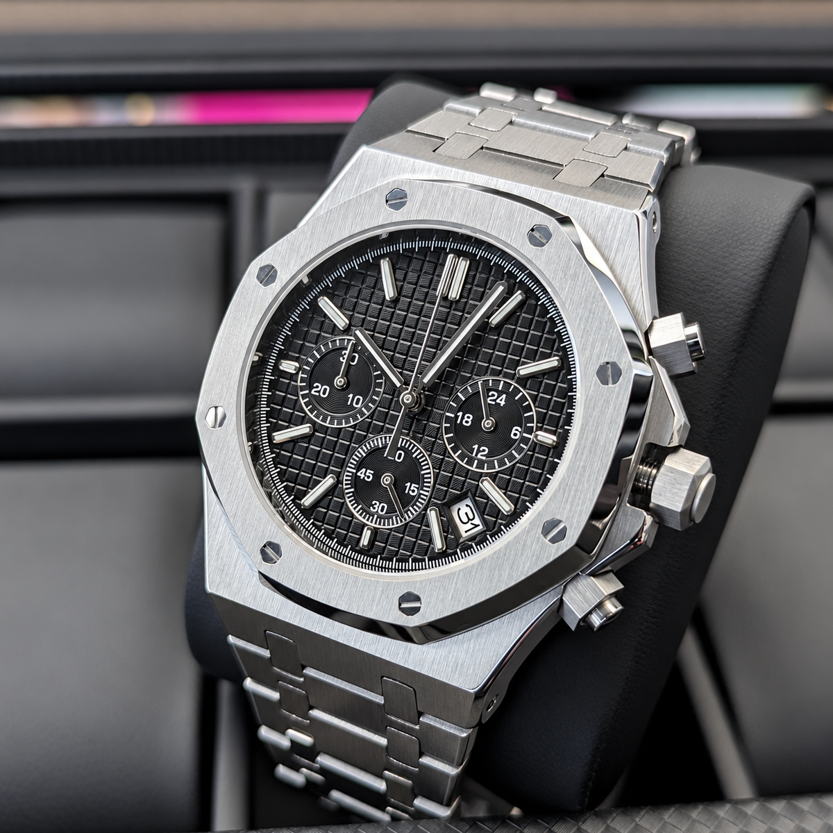 Octavia Chronograph Black