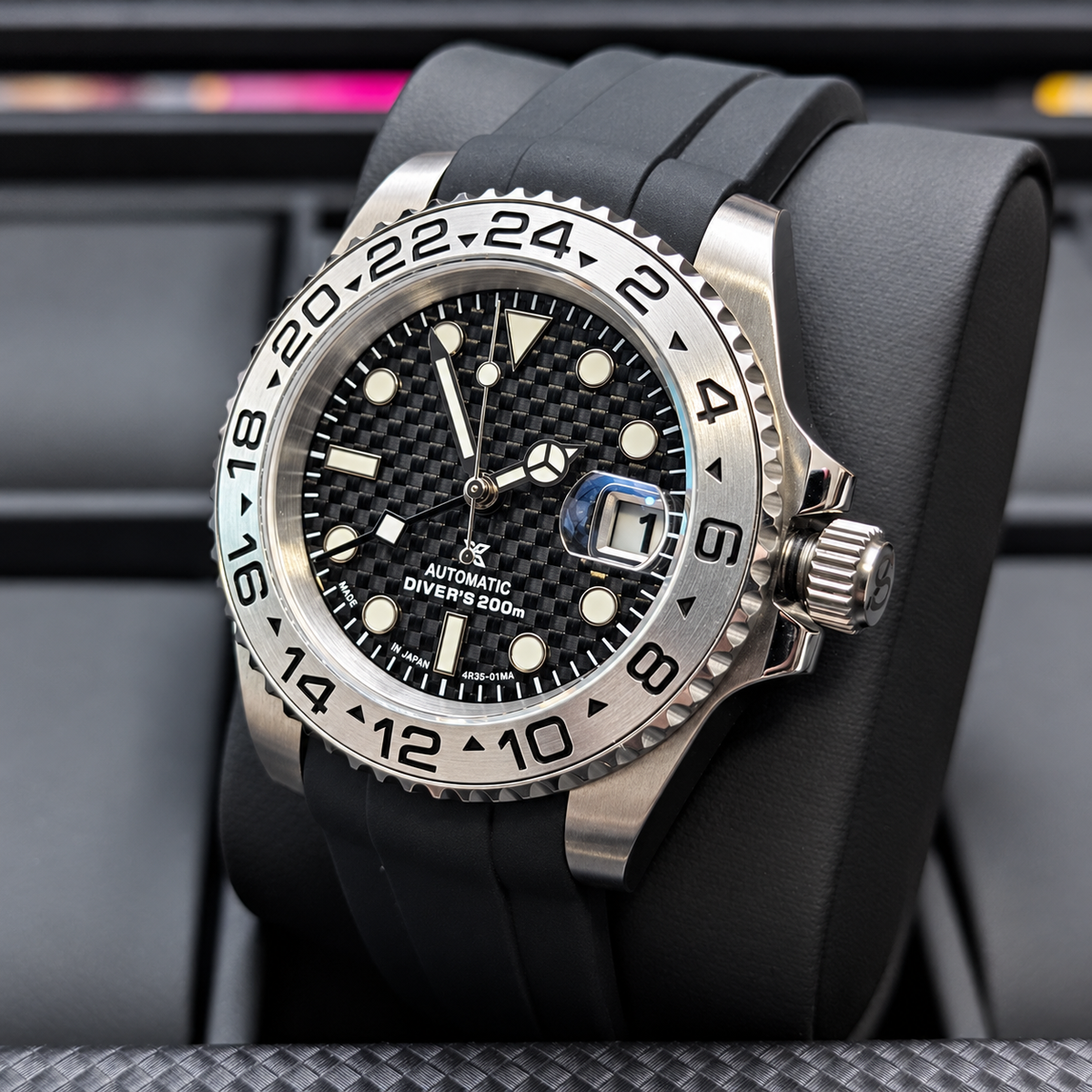 GMT Master II - Carbon Shadow