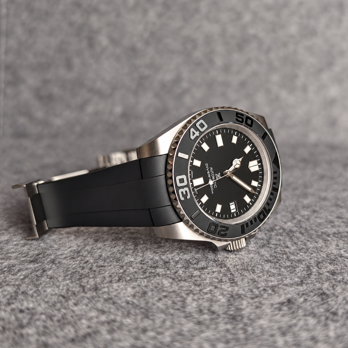 Yachty Stealth Silver
