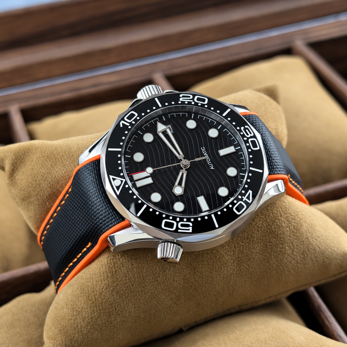 Seamaster - Blackwave Orange