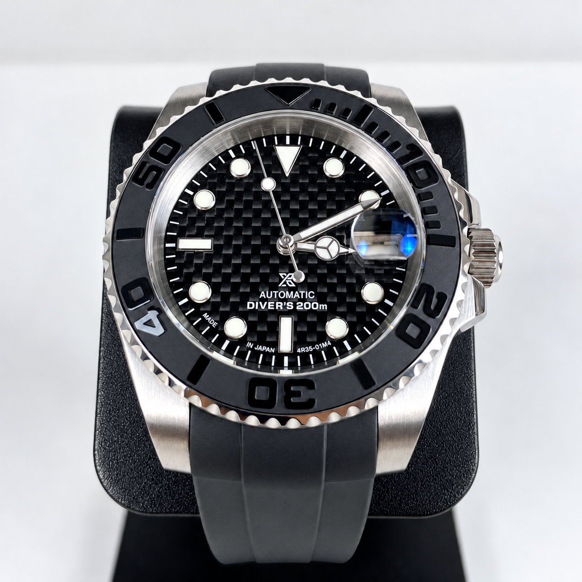 Yachty Stealth Carbon