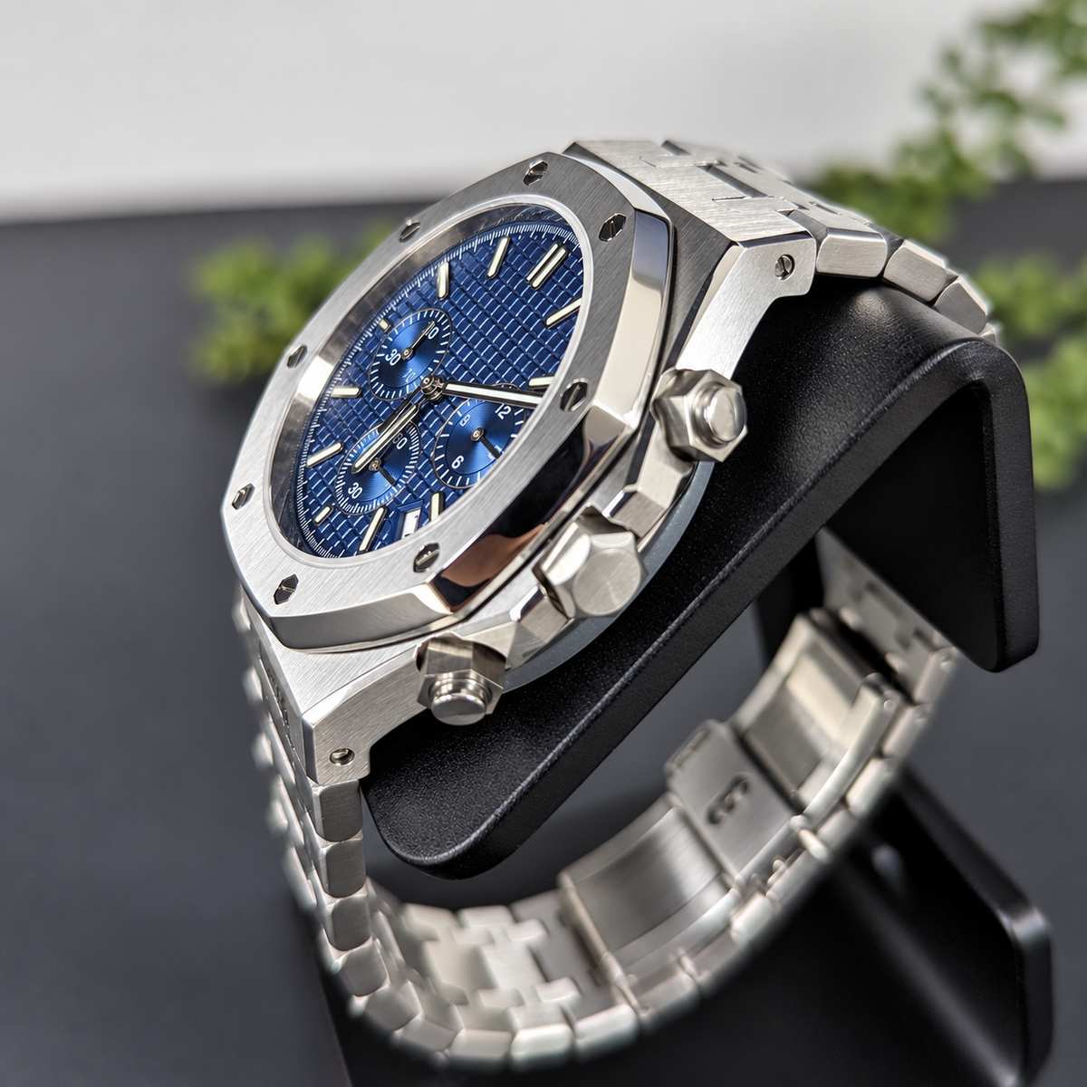 Octavia - Blue Chrono