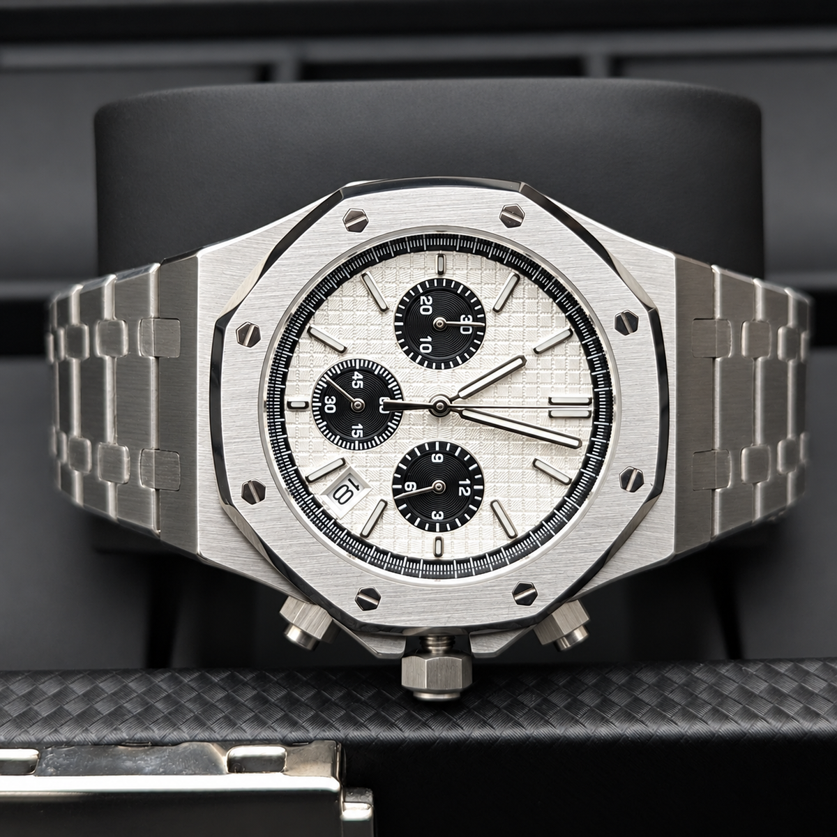 Octavia - Panda Chrono