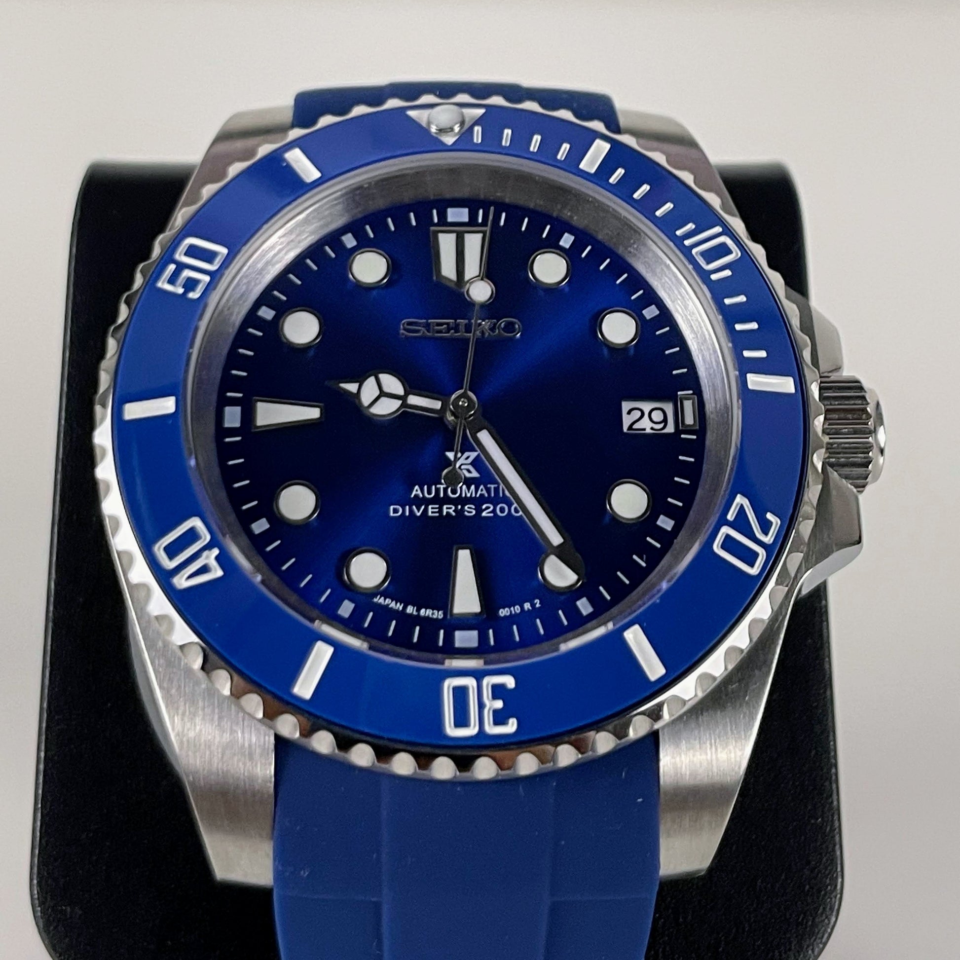 Seiko Best Submariner Homage Under 200 Submariner Smurf With