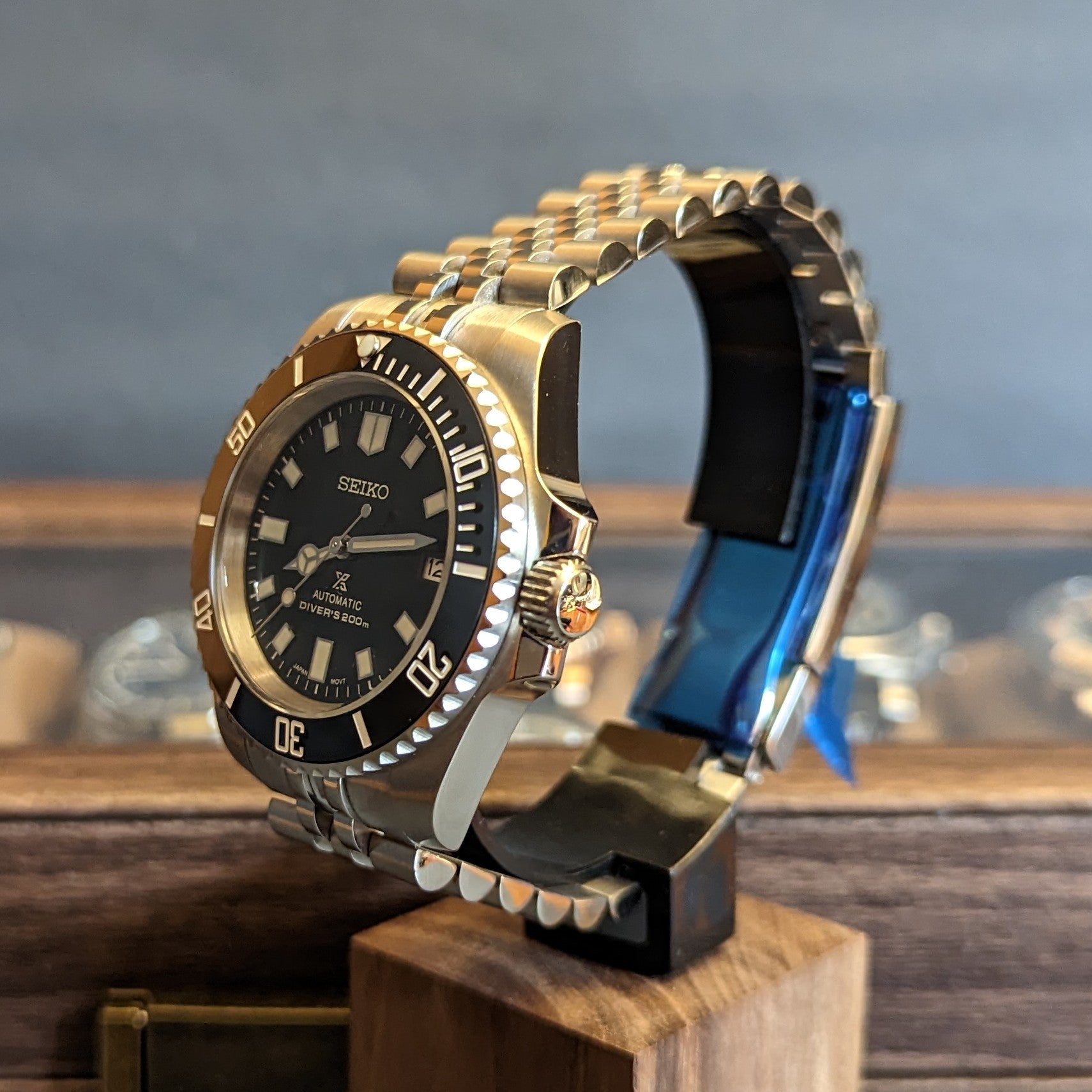 Classic Submariner with a Splash of Seiko Style