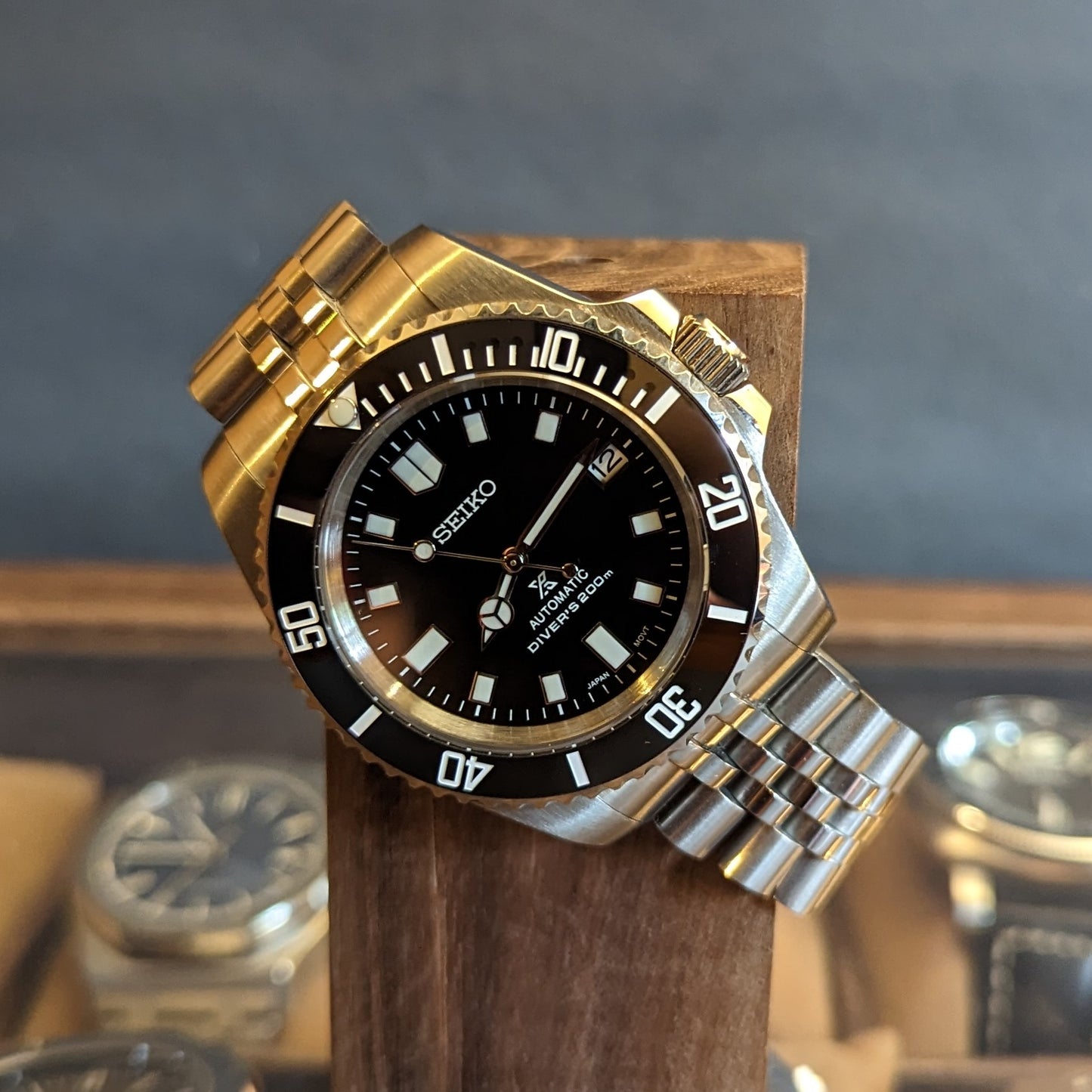 Classic Submariner With Splash of Seiko Style - PS Watch Mods