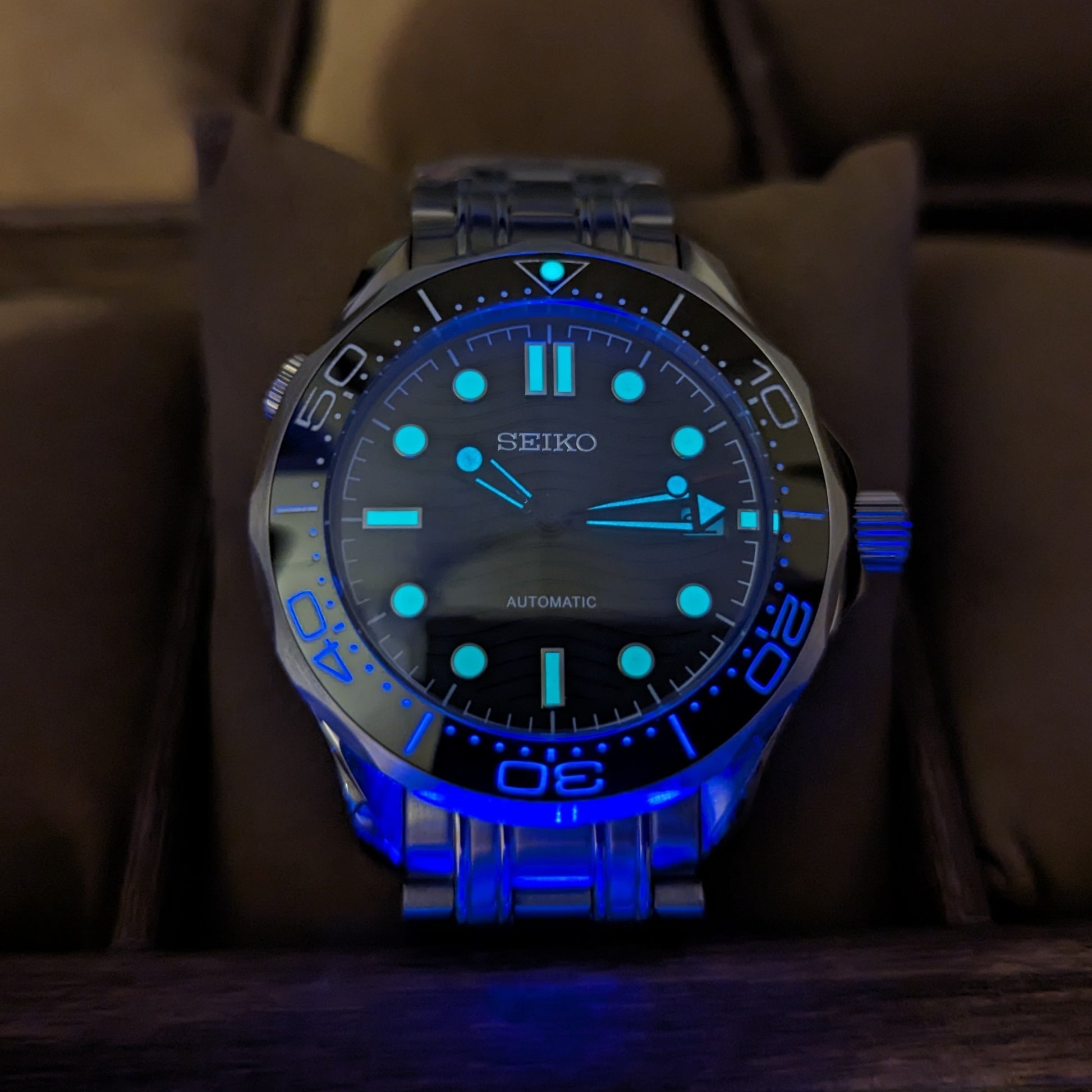 Seamaster 300 Seiko Mod James Bond tribute - PS Watch Mods