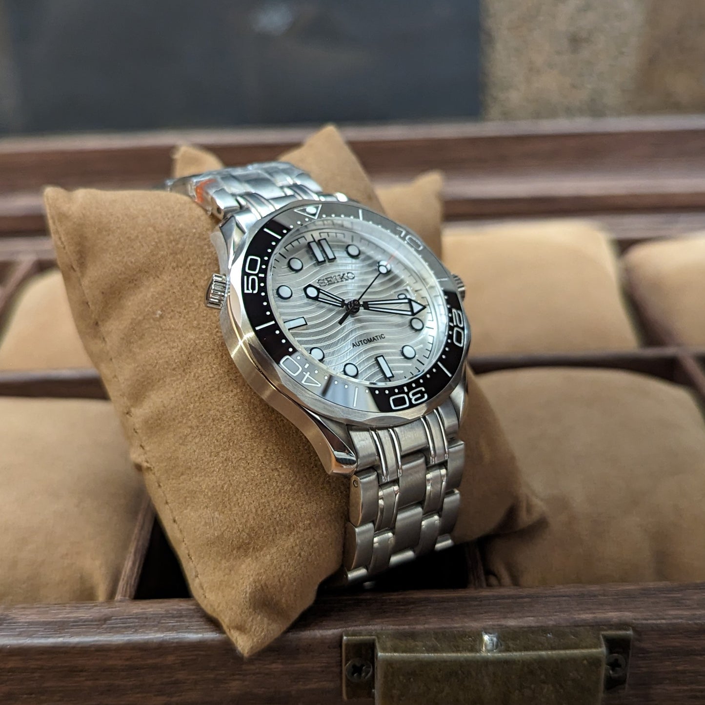 Seamaster 300 Homage – White Dial