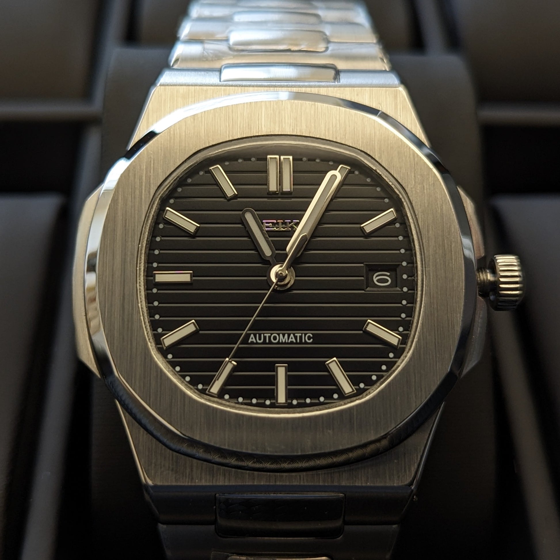 SeikoNaut Black Dial - PS Watch Mods