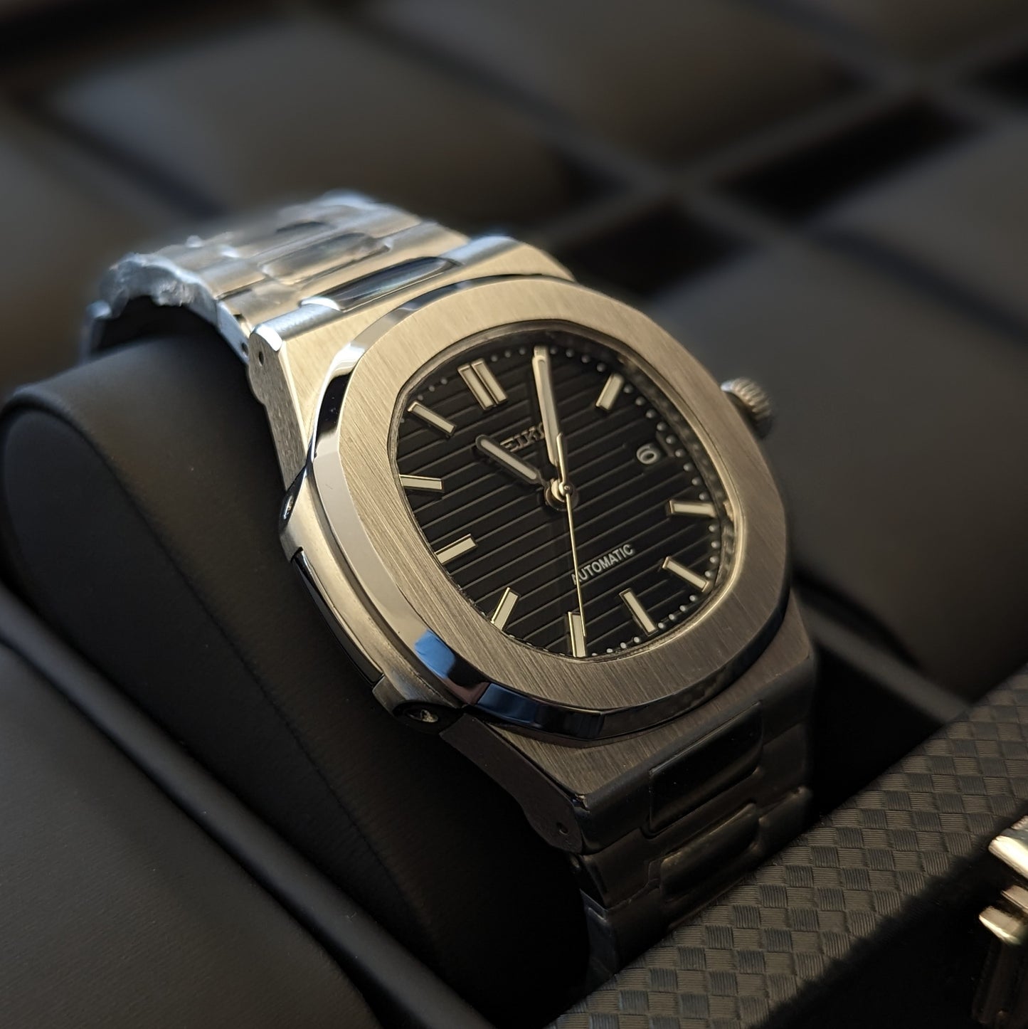 SeikoNaut Black Dial - PS Watch Mods
