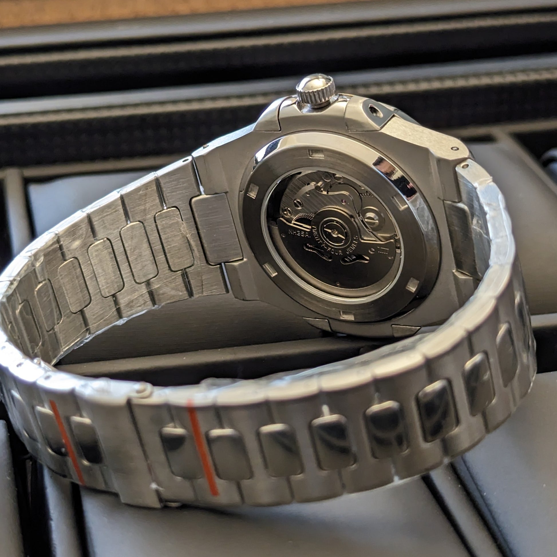SeikoNaut Black Dial - PS Watch Mods