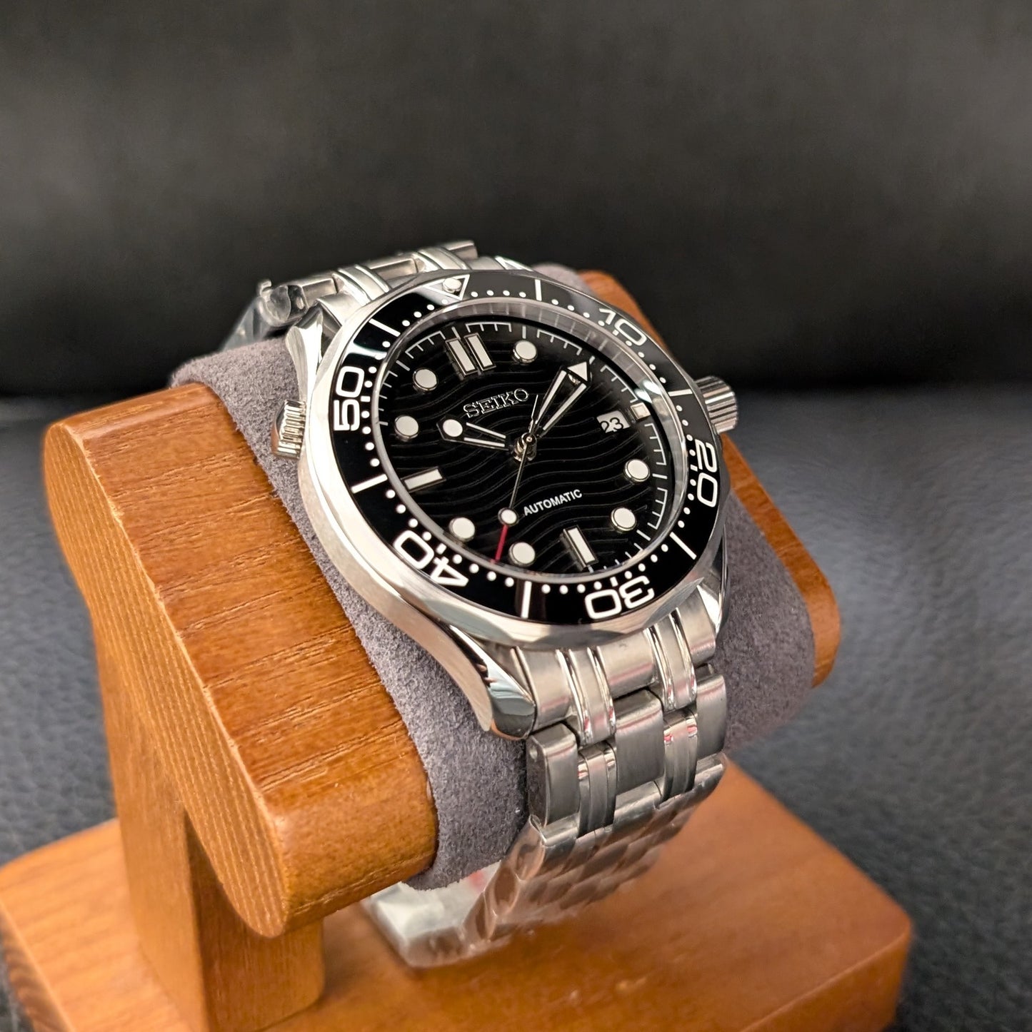 Seamaster 300 Seiko Mod James Bond tribute - PS Watch Mods