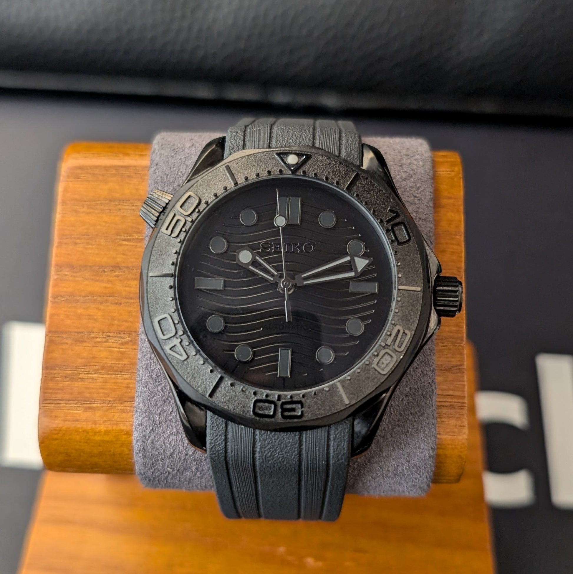 Seamaster 300 SMP StealthMaster Seiko Mod - PS Watch Mods