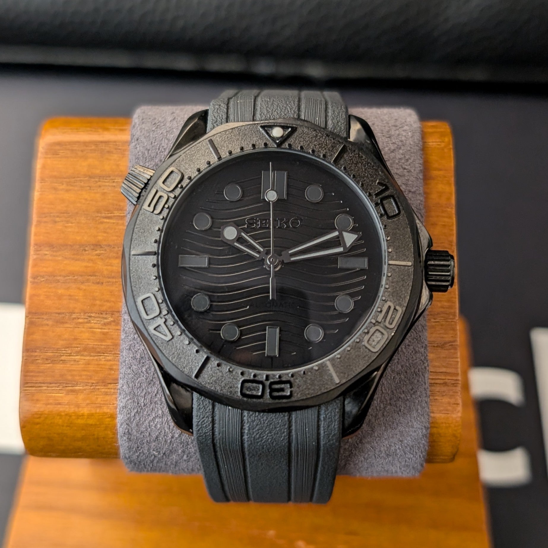 Seamaster 300 SMP StealthMaster Seiko Mod - PS Watch Mods