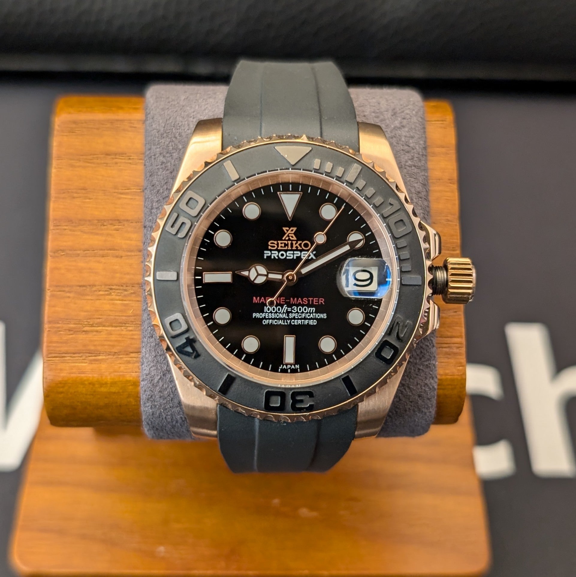 Classic Rose Gold Yachtmaster 02 - PS Watch Mods