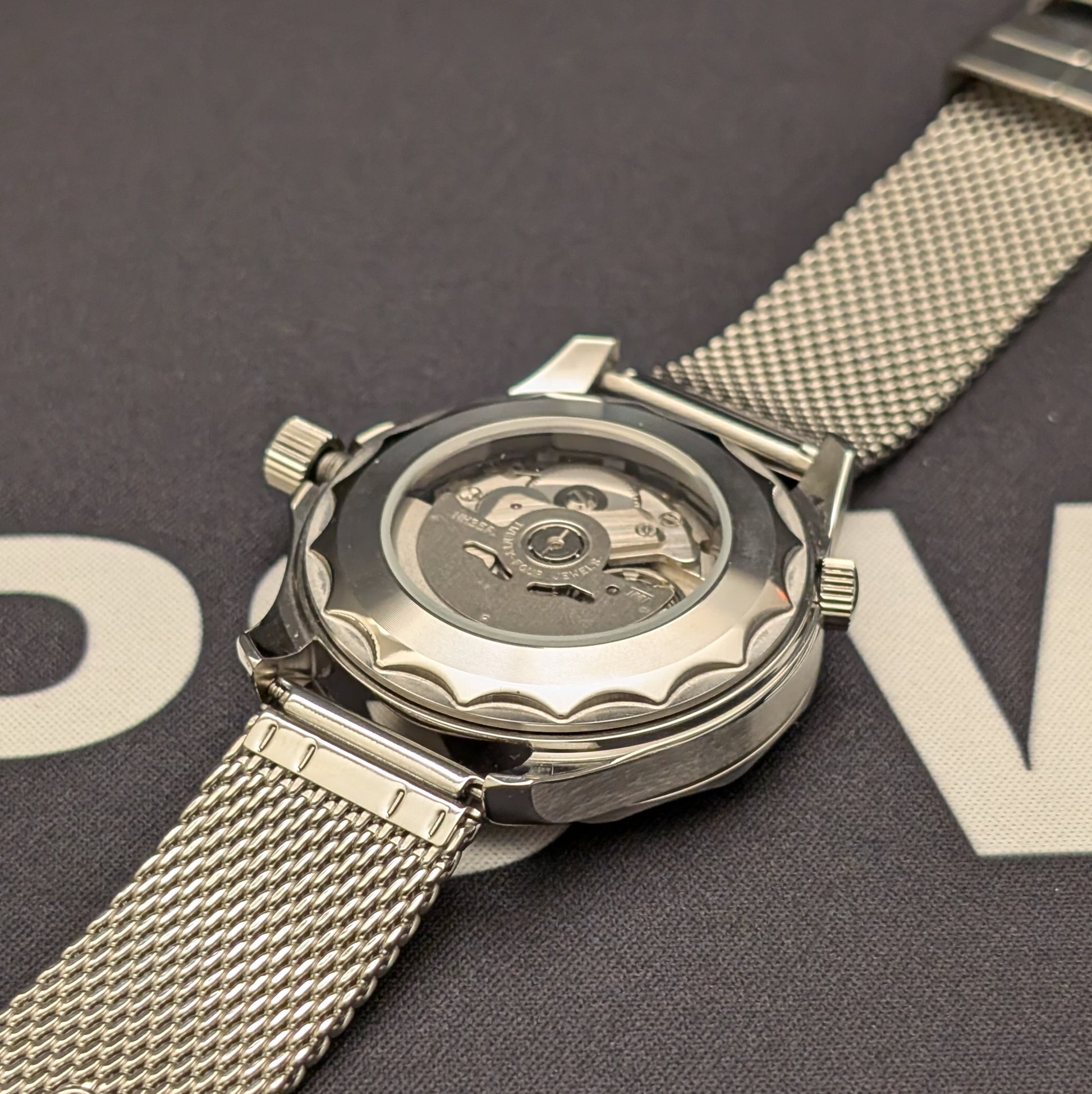 Seamaster SMP300 James Bond Classic Homage - PS Watch Mods