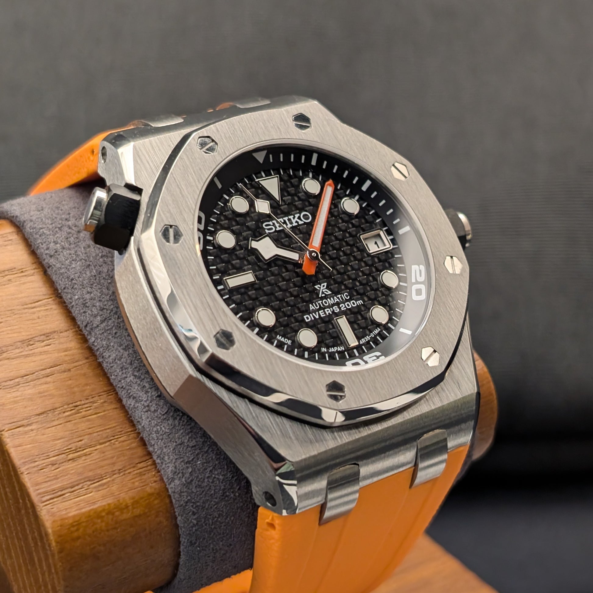 SeikOak Offshore Diver Sunburst orange Custom - PS Watch Mods