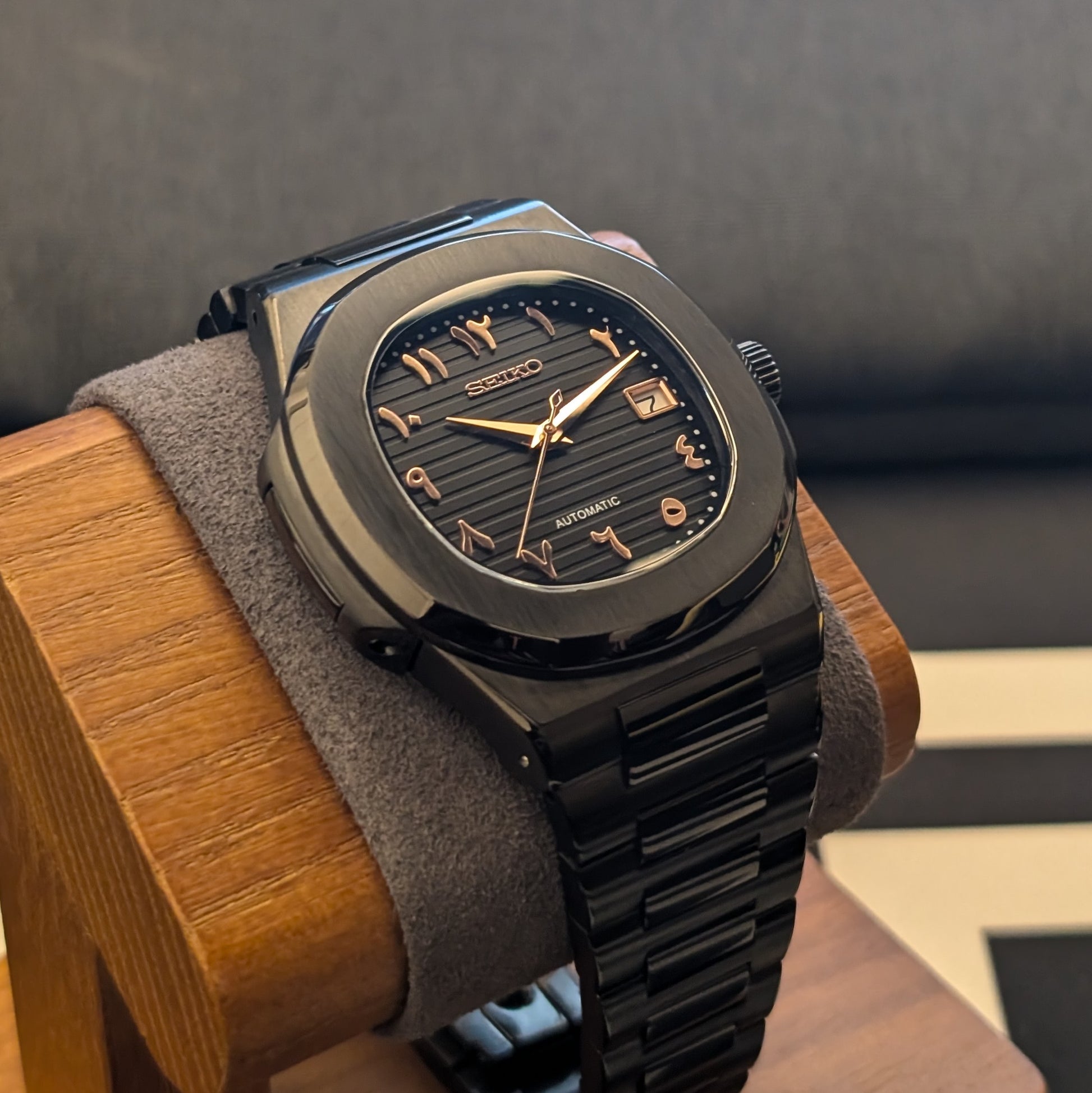 SeikoNaut Dark Knight Arabic Dial - PS Watch Mods
