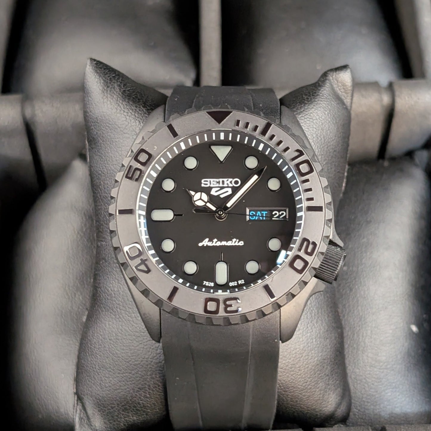 Stealth SKX Seiko Custom Mod