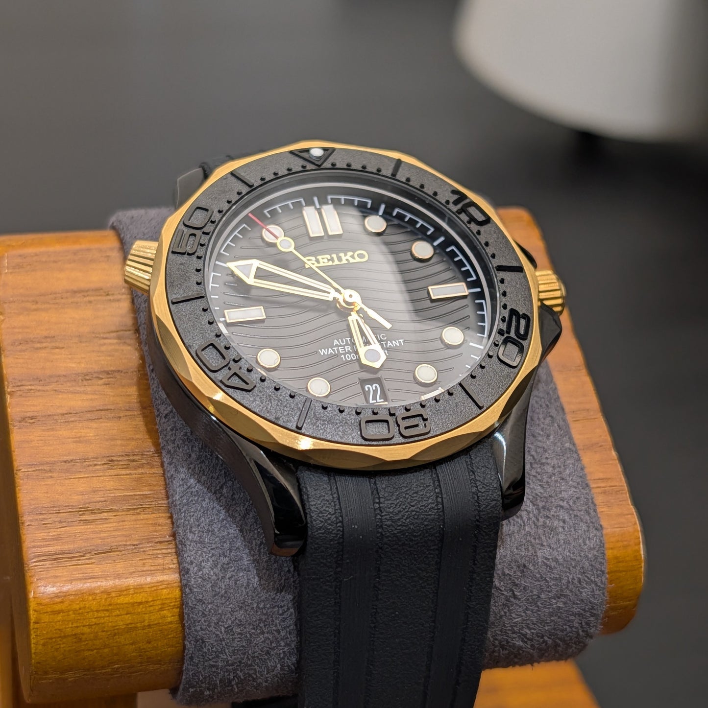 Seamaster 300 SMP Homage Black & Gold Two-Tone