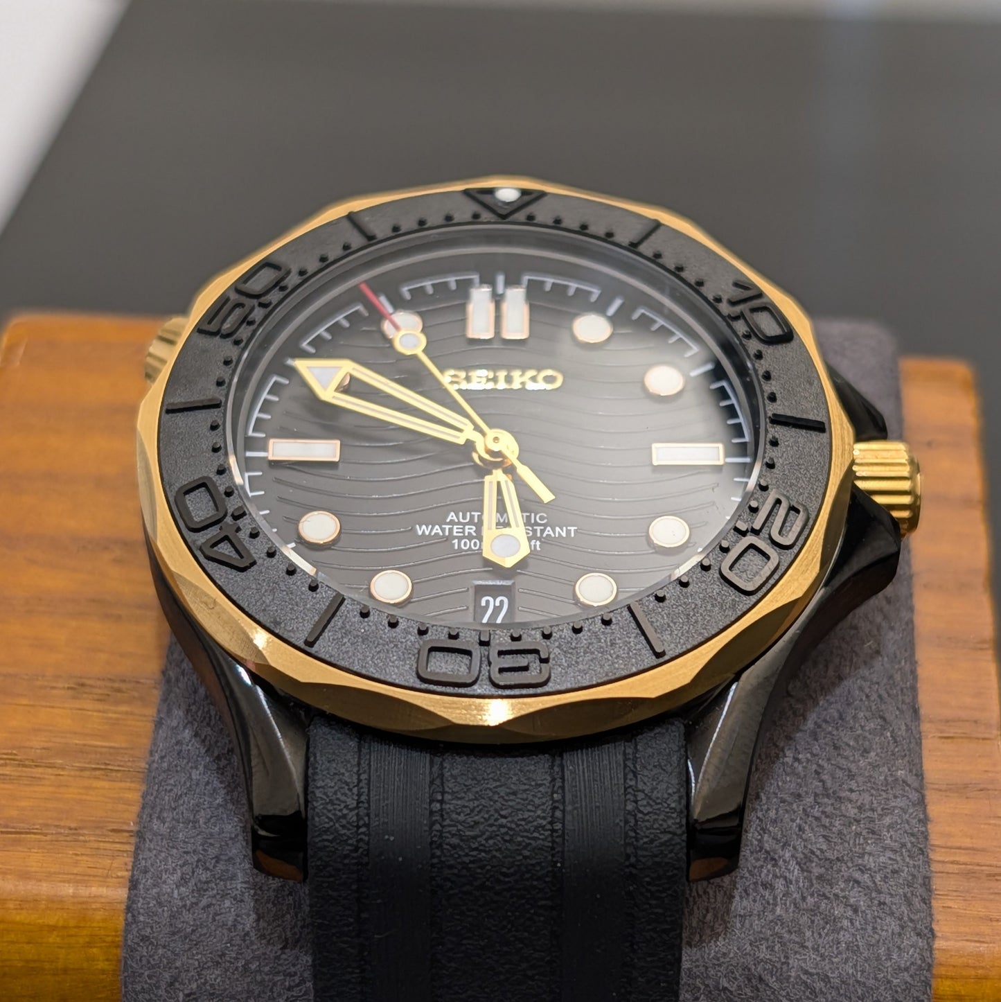 Seamaster 300 SMP Homage Black & Gold Two-Tone