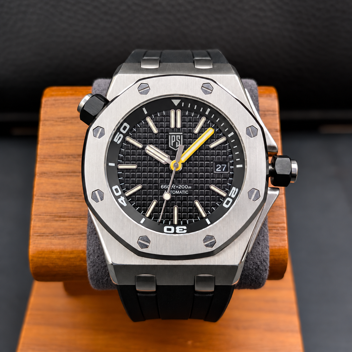 Octavia Offshore  - Black Diver